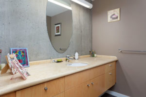 8 77 Dow 103 1 bath
